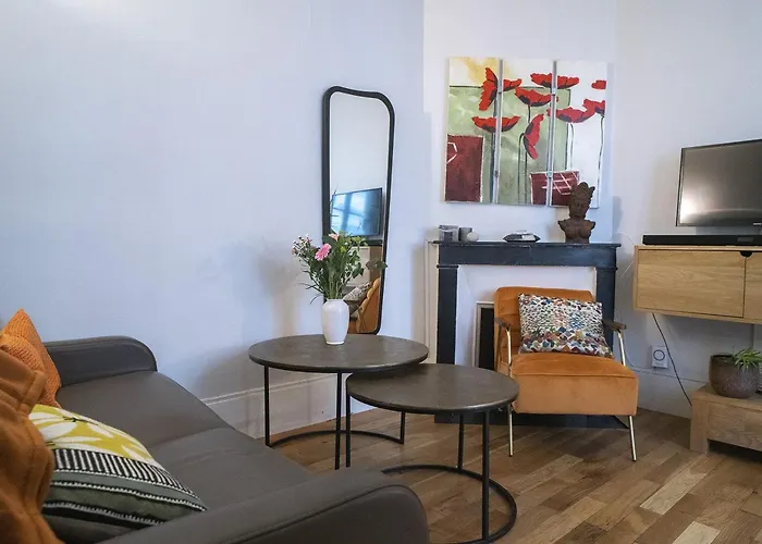 Cosy And Quiet In Apartmán Paříž